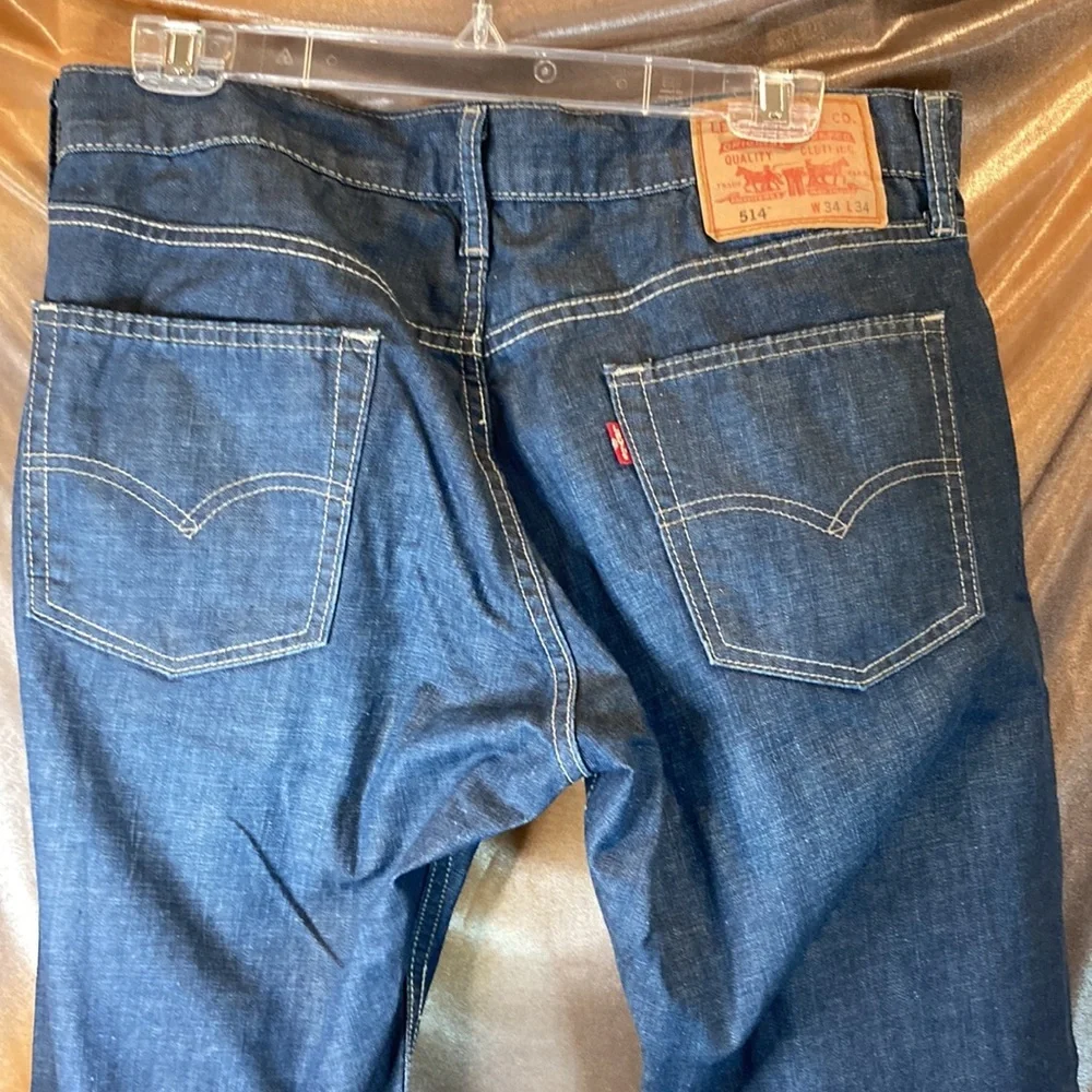 Levi’s  514 medium blue jeans 34 x 31. Vintage feel to the denim Like canvas 210